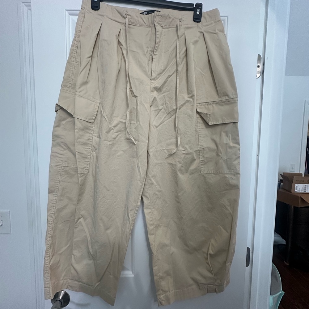 Zara  Beige Cargo Pants